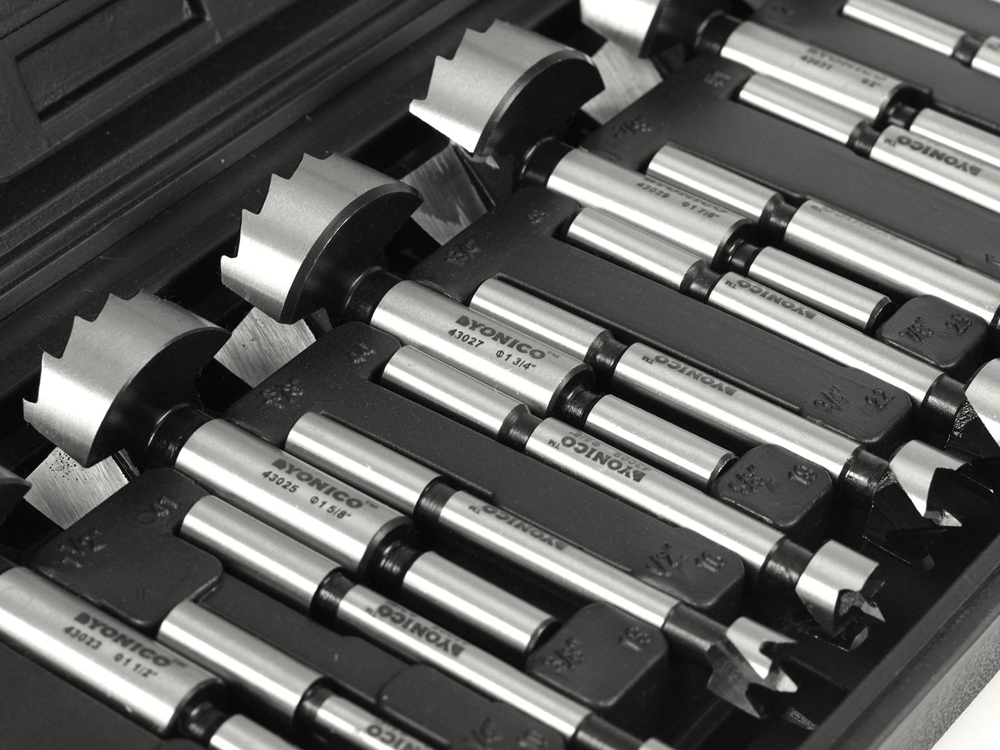 YONICO 41160S Forstner Drill Bit Set 16 Piece with Case 3/8-Inch Shank Hardwood and Softwood Hole Drilling for Handheld Drill and Drill Press