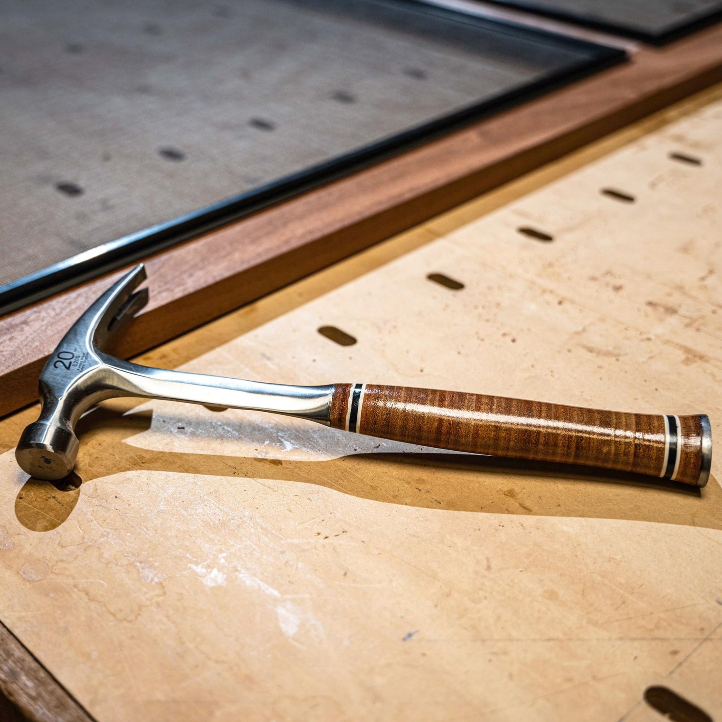 Estwing Hammer - 20 oz Straight Rip Claw with Smooth Face & Genuine Leather Grip - E20S