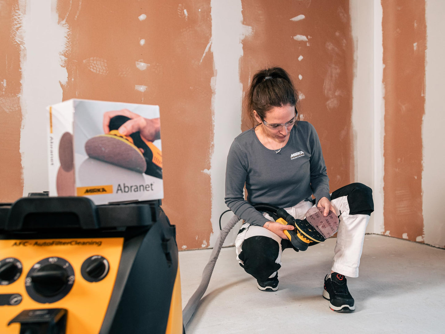 Mirka Abranet Net Disc / 5 inch/Grit 320 / Sandpaper Sanding Discs Hook and Loop / 50 pcs / 9A-232-320