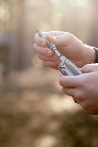 Leatherman, Ratchet driver, fits both Leatherman flat bits and standard ¼ inch bits.