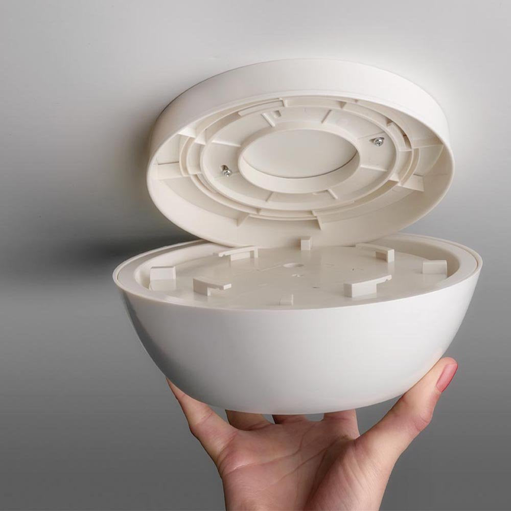 Mr Beams MB990 UltraBright Wireless Battery Powered Motion Sensing Indoor/Outdoor LED Ceiling Light, 300 Lumens, White