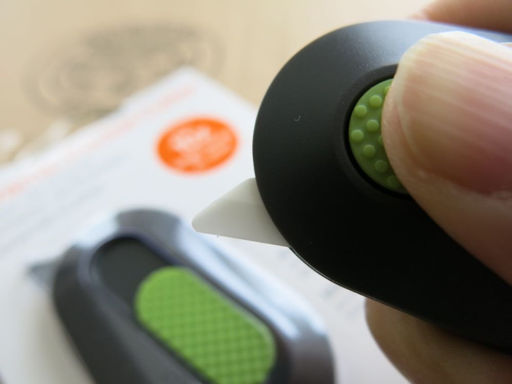 Slice 10514 Mini Cutter, Ceramic Safety Blade, Pocket Sized, Auto-Retractable, Stays Sharp Up to 10X Longer