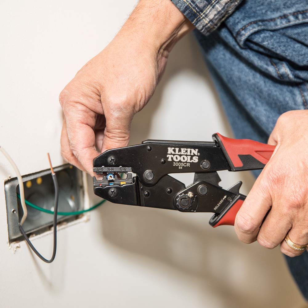 Klein Tools 3005CR Wire Crimper Tool, Ratcheting Insulated Termil Crimper for 10 to 22 AWG Wire