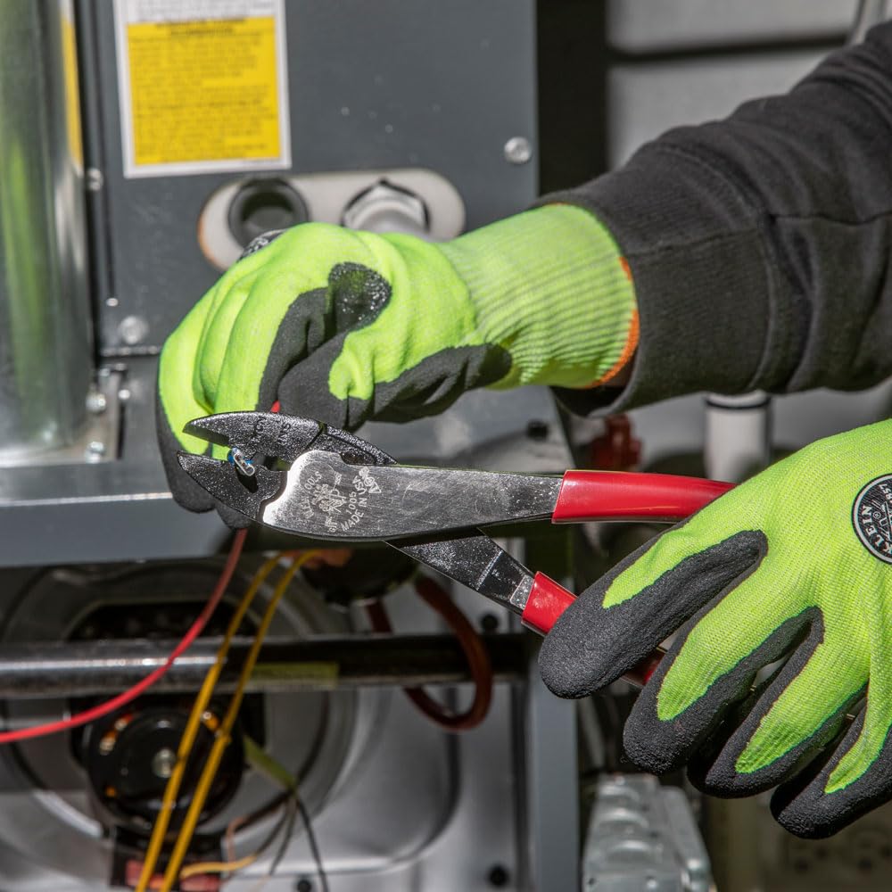 Klein Tools 1005 Cutting & Crimping Tool, Made in USA, Crimper for 10-22 AWG Terminals, Insulated & Non-Insulated Connectors