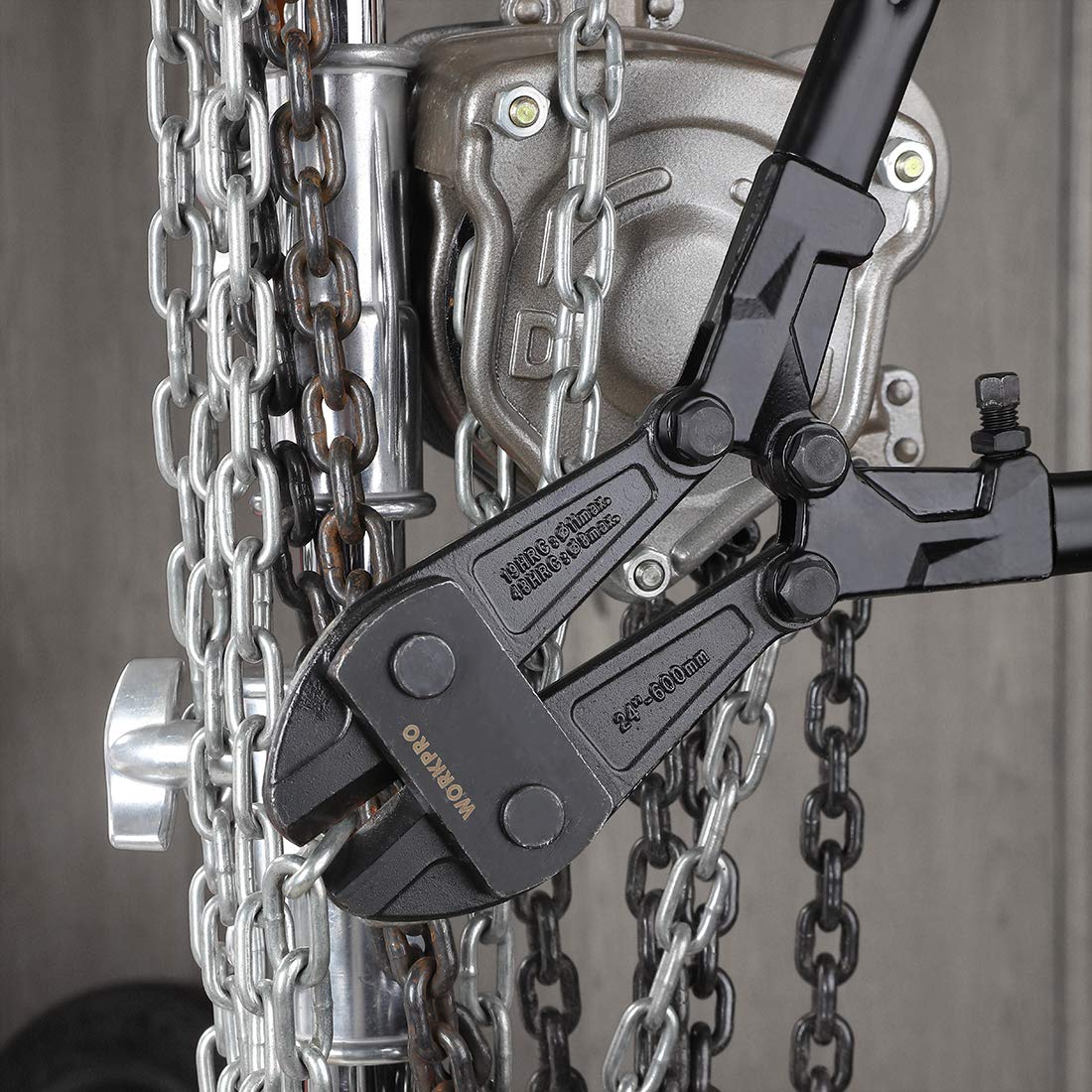 WORKPRO 24" Bolt Cutter with Chrome Vanadium Steel Blade, Cuts Padlocks, Chains, Rivets, Soft Metal, Bi-Material Rubber Grip W017015A