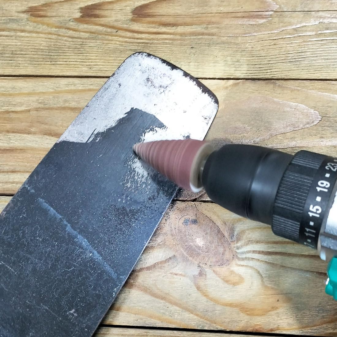 JUNLIXN 20 Pcs 1/4" Shank 80 Grit Cone Shape Abrasive Sandpaper Bits Flap Wheels Sander Grinding Head for Rotary Tool for Grinding and Polishing