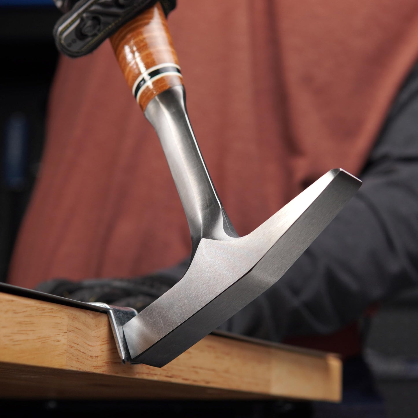 ESTWING Tinner's Hammer - 18 oz Sheet Metal Hammer with Forged Steel Construction & Leather Grip - T18