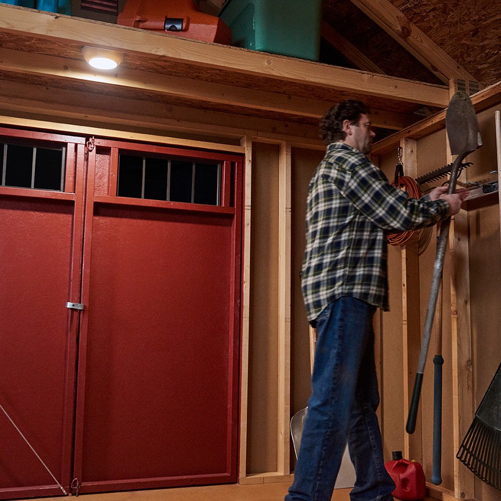 Mr Beams MB990 UltraBright Wireless Battery Powered Motion Sensing Indoor/Outdoor LED Ceiling Light, 300 Lumens, White