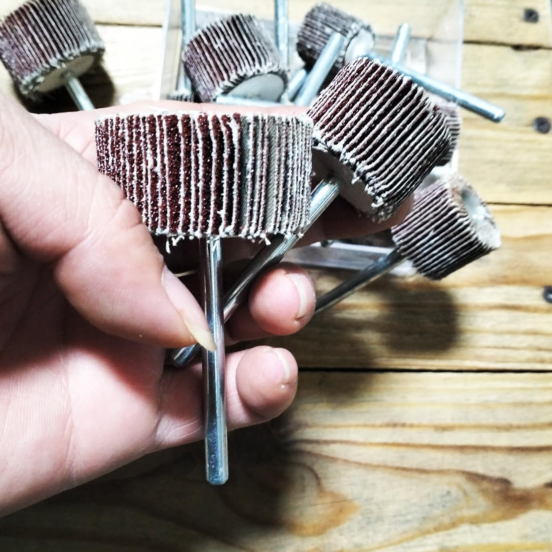 JUNLIXN 14 Pcs 90mm Extra Long Flap Wheels Sander, Extended 1/4'' Shank Abrasive Flap Wheel for Drill, Grinder, Rotary Tools (16/20/25/30/35/40/50mm)