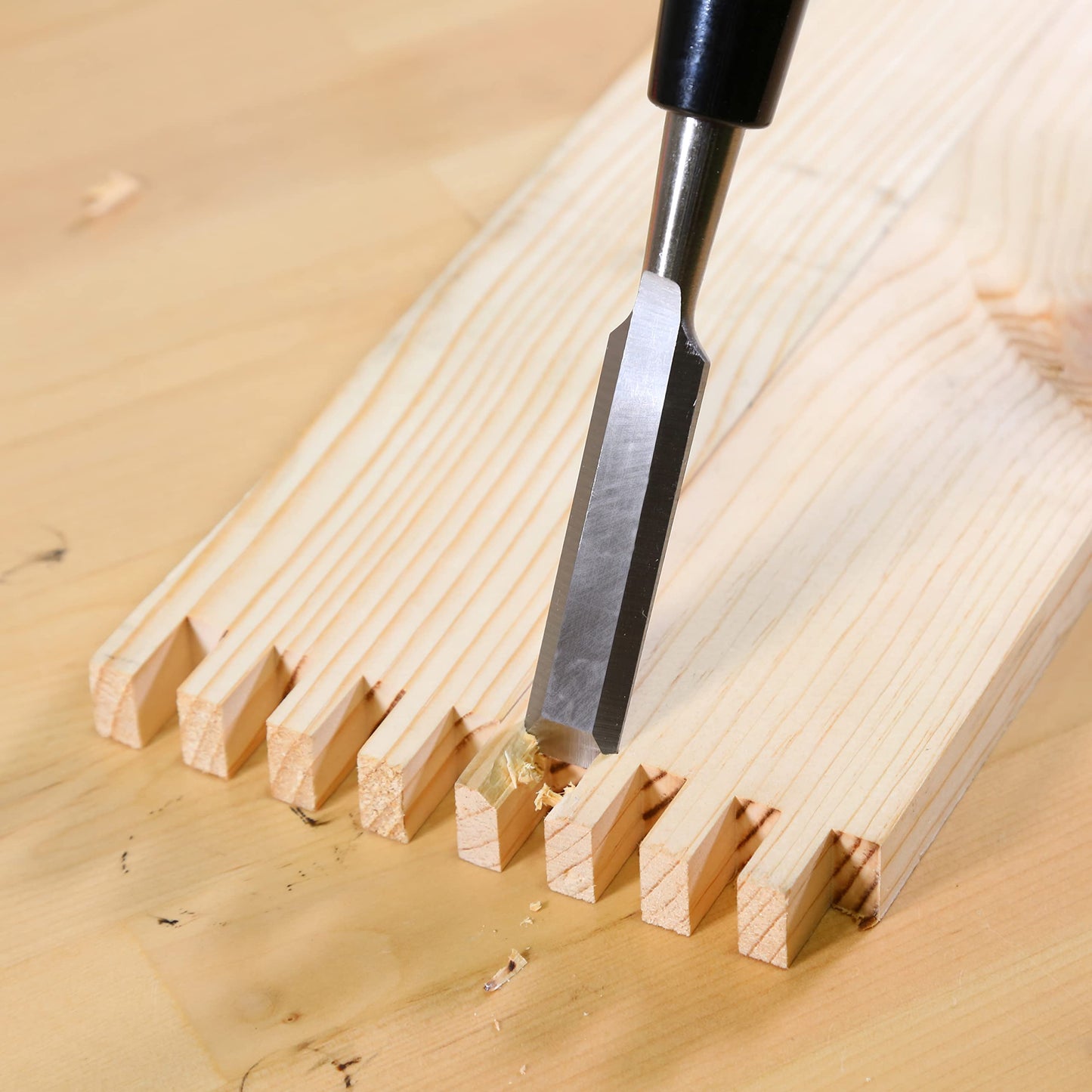 Buck Brothers 120106BC 1" Wood Chisel, USA Made, Tempered Steel Blade, Mallet-Safe Handle for Paring & Finishing Woodworking Cuts