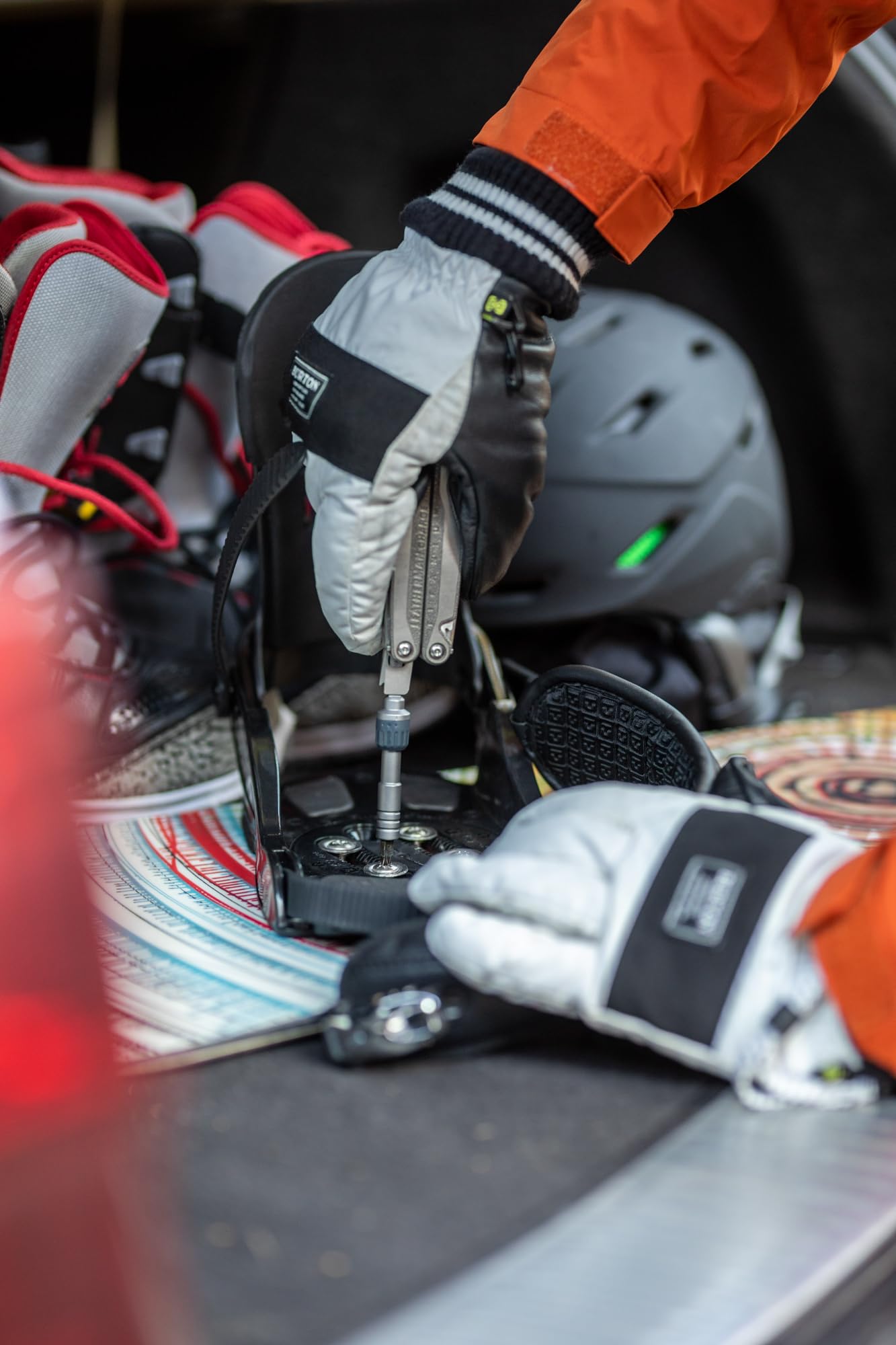 Leatherman, Ratchet driver, fits both Leatherman flat bits and standard ¼ inch bits.