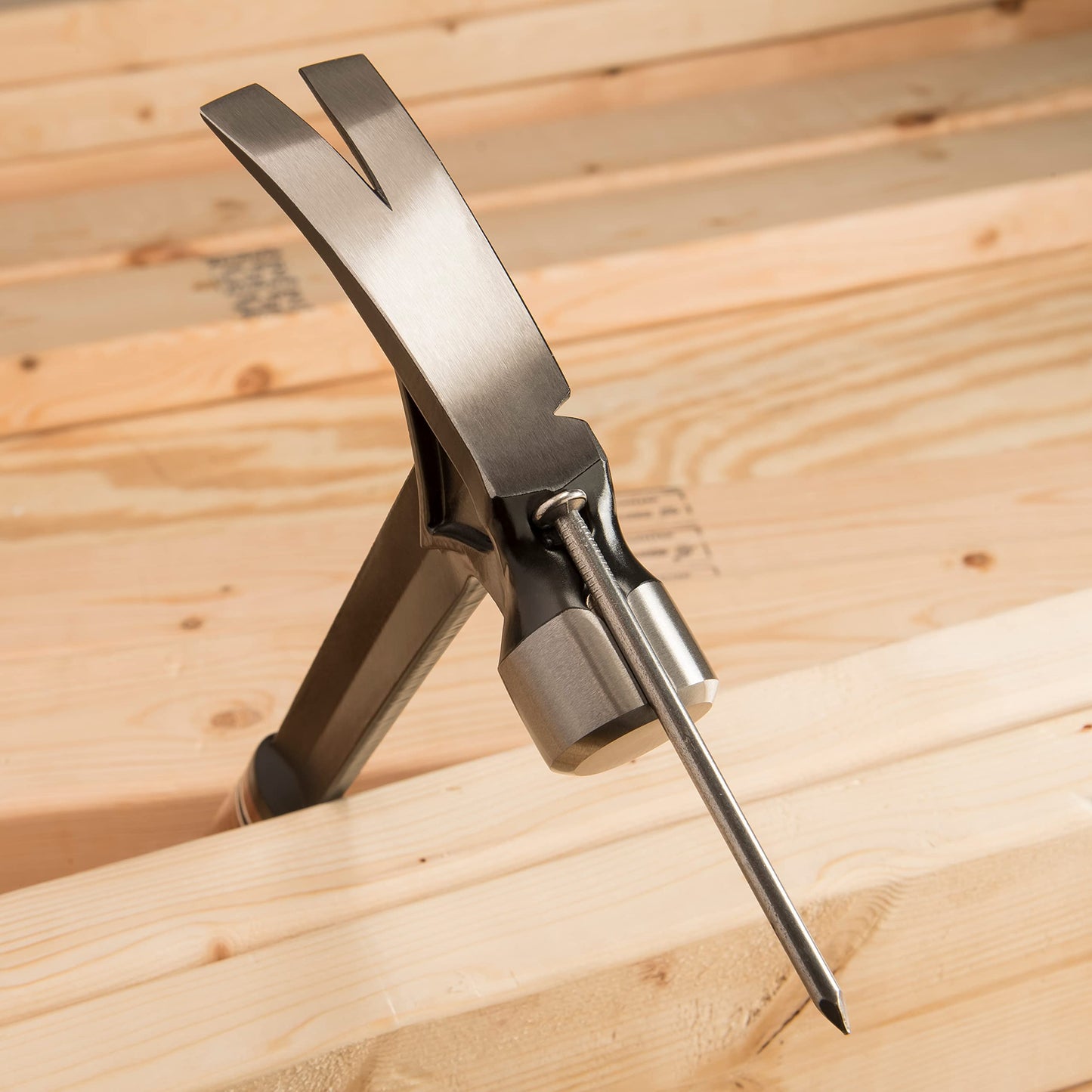 ESTWING Ultra Series Hammer - 19 oz Rip Claw Framing Hammer with Milled Face & Shock Reduction Grip - EB-19SM