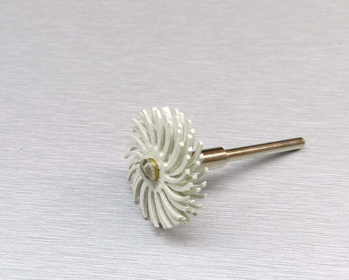 3M Radial Bristle Discs 3/4" White 120 Grit Bristle Brush Pack of 12 by JTS Made in USA