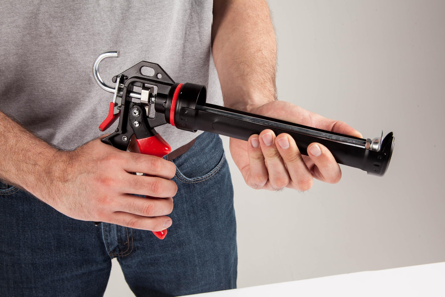 Red Devil 3989 9" Extreme Duty Caulk Gun - Hand Caulking Gun - Thrust Ratio 26:1,Black