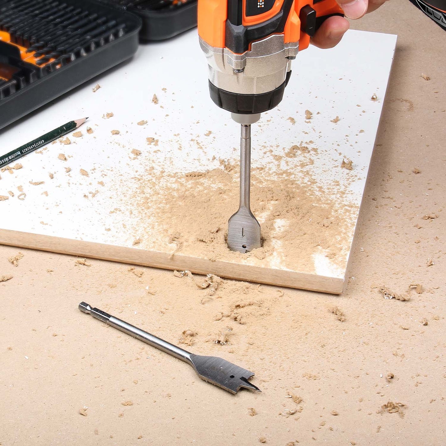 EnerTwist 246-Piece Drill Bit & Driver Set for Wood, Metal & Cement with Assorted Bits in Carrying Case – ET-DBA-246