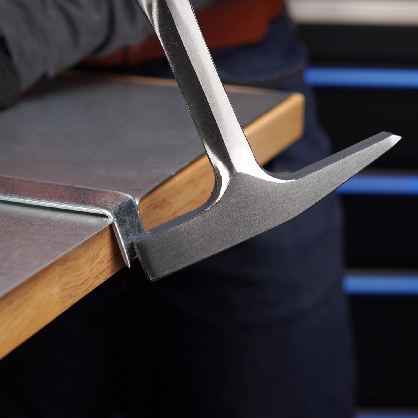 ESTWING Tinner's Hammer - 18 oz Sheet Metal Hammer with Forged Steel Construction & Leather Grip - T18