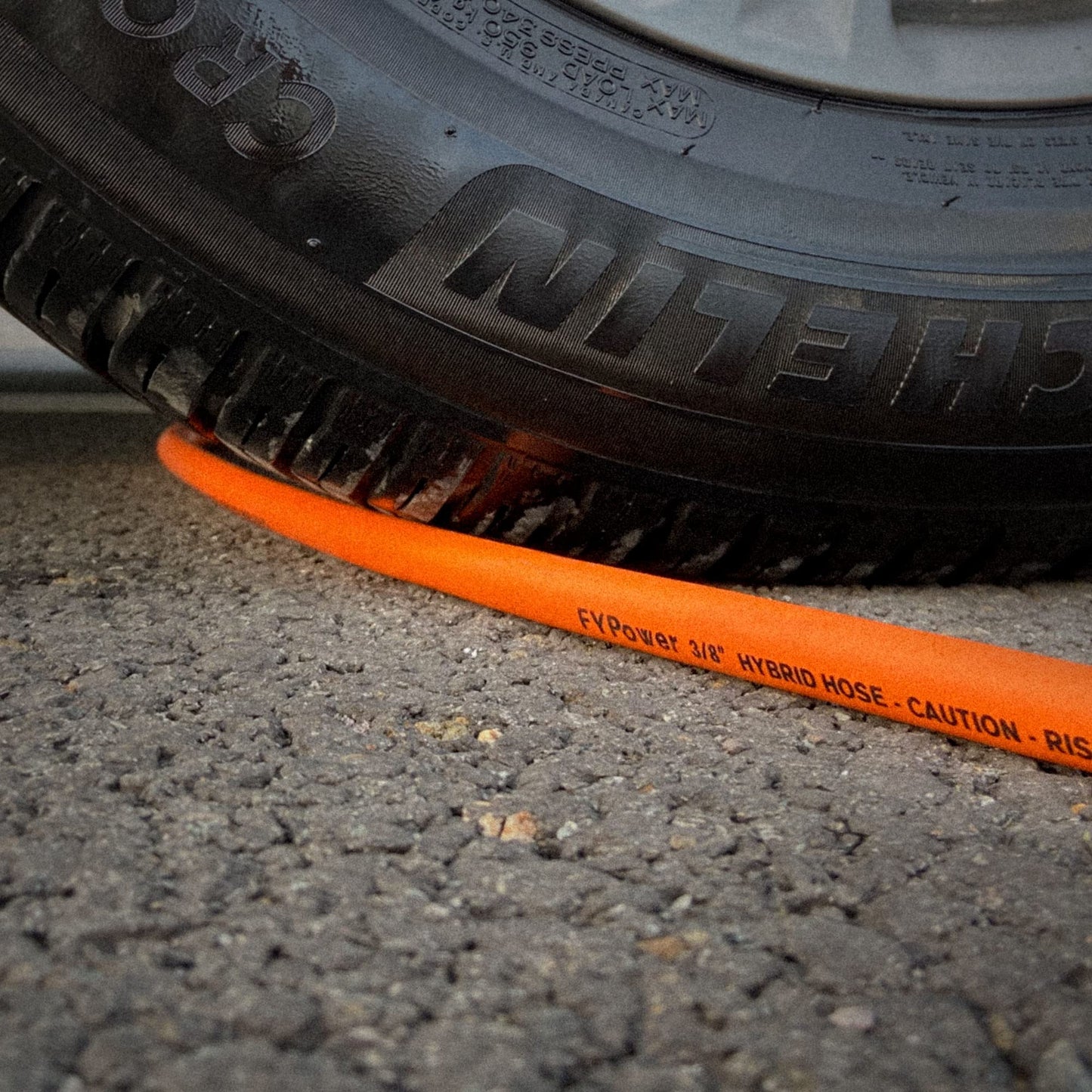 FYPower 3/8" x 10ft Air Compressor Whip Hose, Flexible Kink-Resistant Hybrid Hose with 1/4" Industrial Quick Coupler & Plug Kit