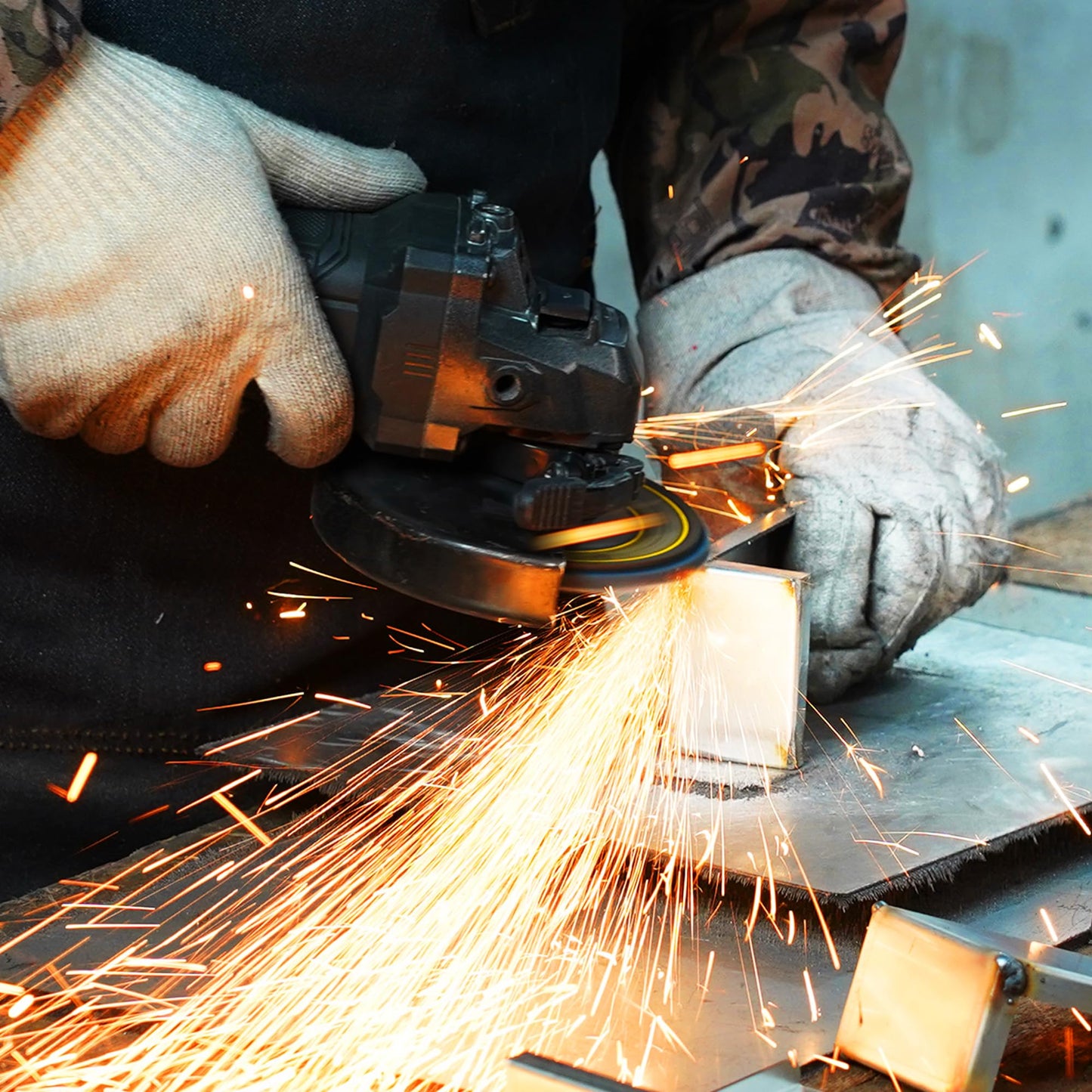 TOLESA 24-Pack 4½" Flap Discs, 40 Grit Type 29 Zirconia Grinding Wheels for Angle Grinder, Sheet Metal, Cast Iron & Stainless Steel