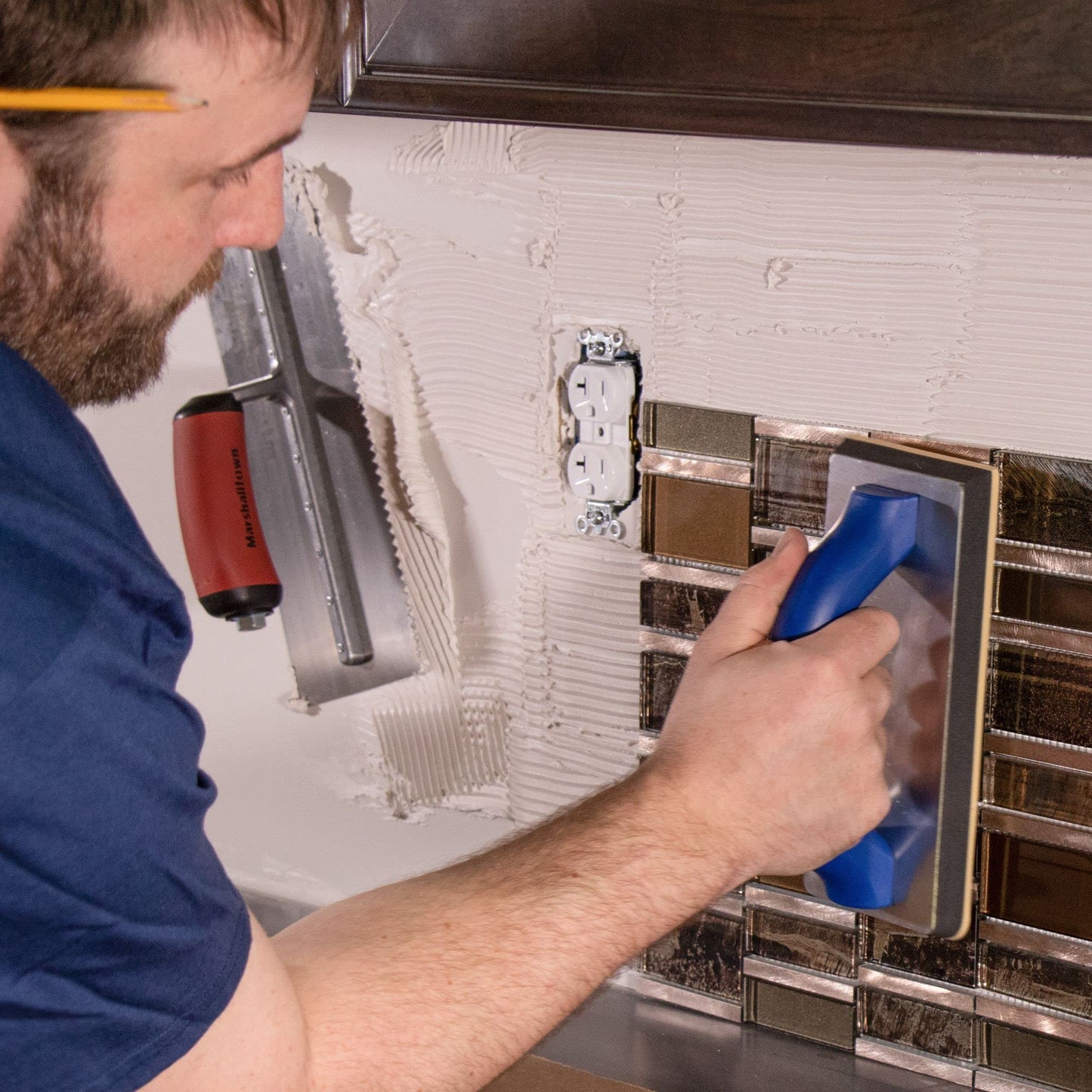 MARSHALLTOWN Tile Grouter’s Float, 9 x 4 inches, Plastic Handle, Pure Gum Rubber, Made in the USA, 43