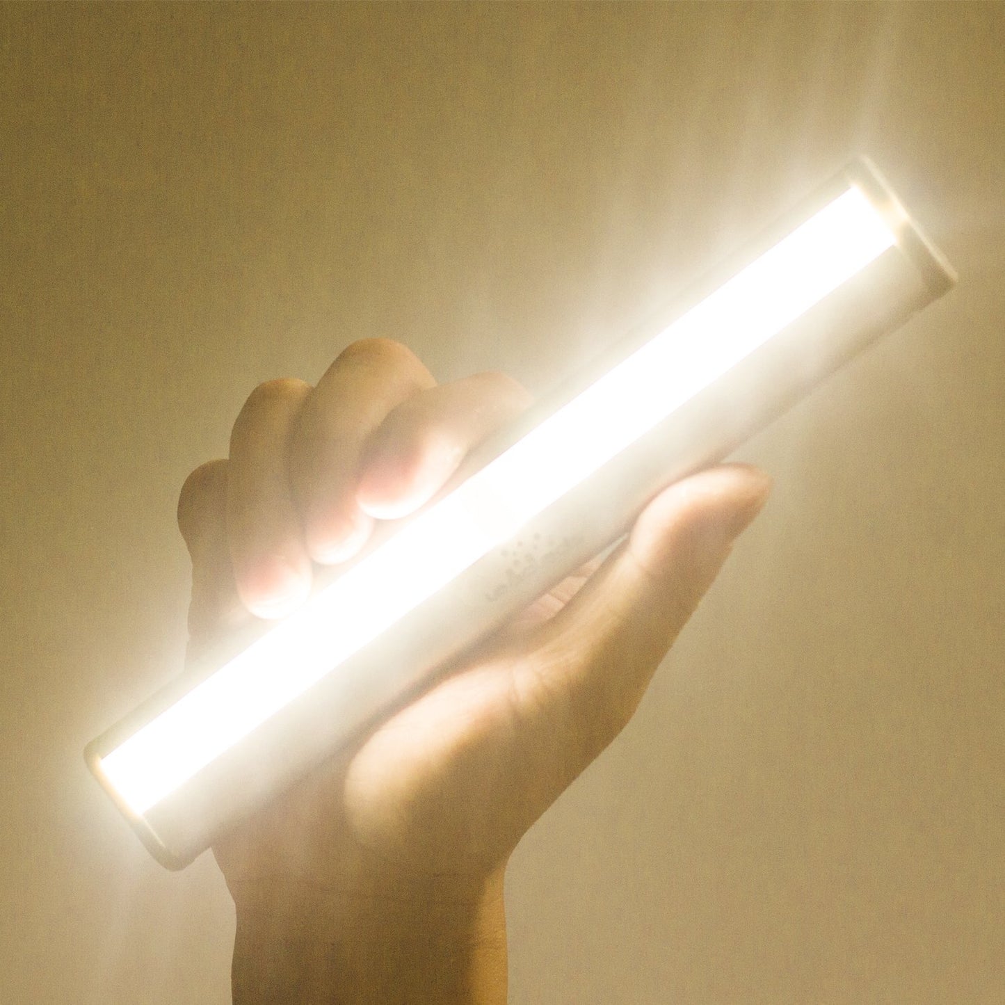 **Leadleds I-007 10-LED Wireless Motion Sensor Light, Battery Operated, Magnetic Strip, Auto On/Off for Closet, Stairs, Hallway**