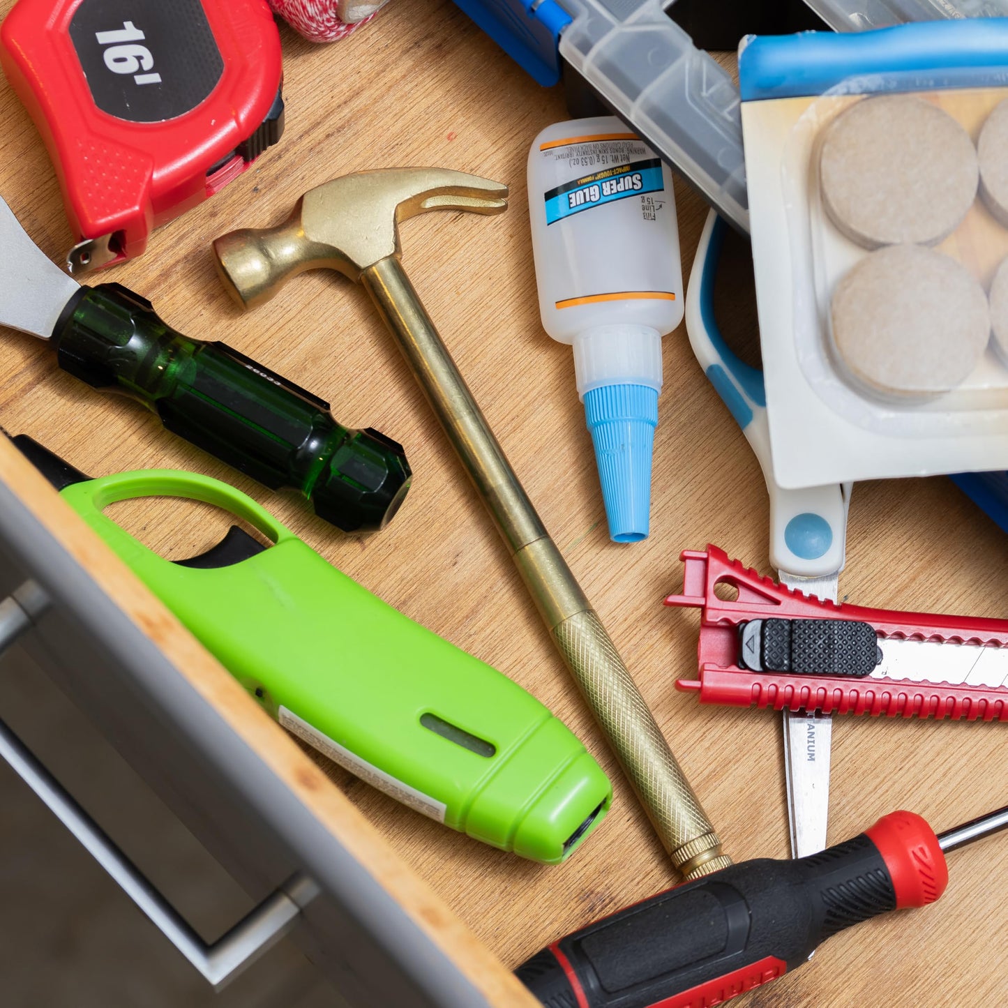 GreatNeck 19006 5-in-1 Hammer Multitool, Built-In Screwdriver, Chrome Plated Rust-Resistant, Compact Household Tool, Gift for Men & Women