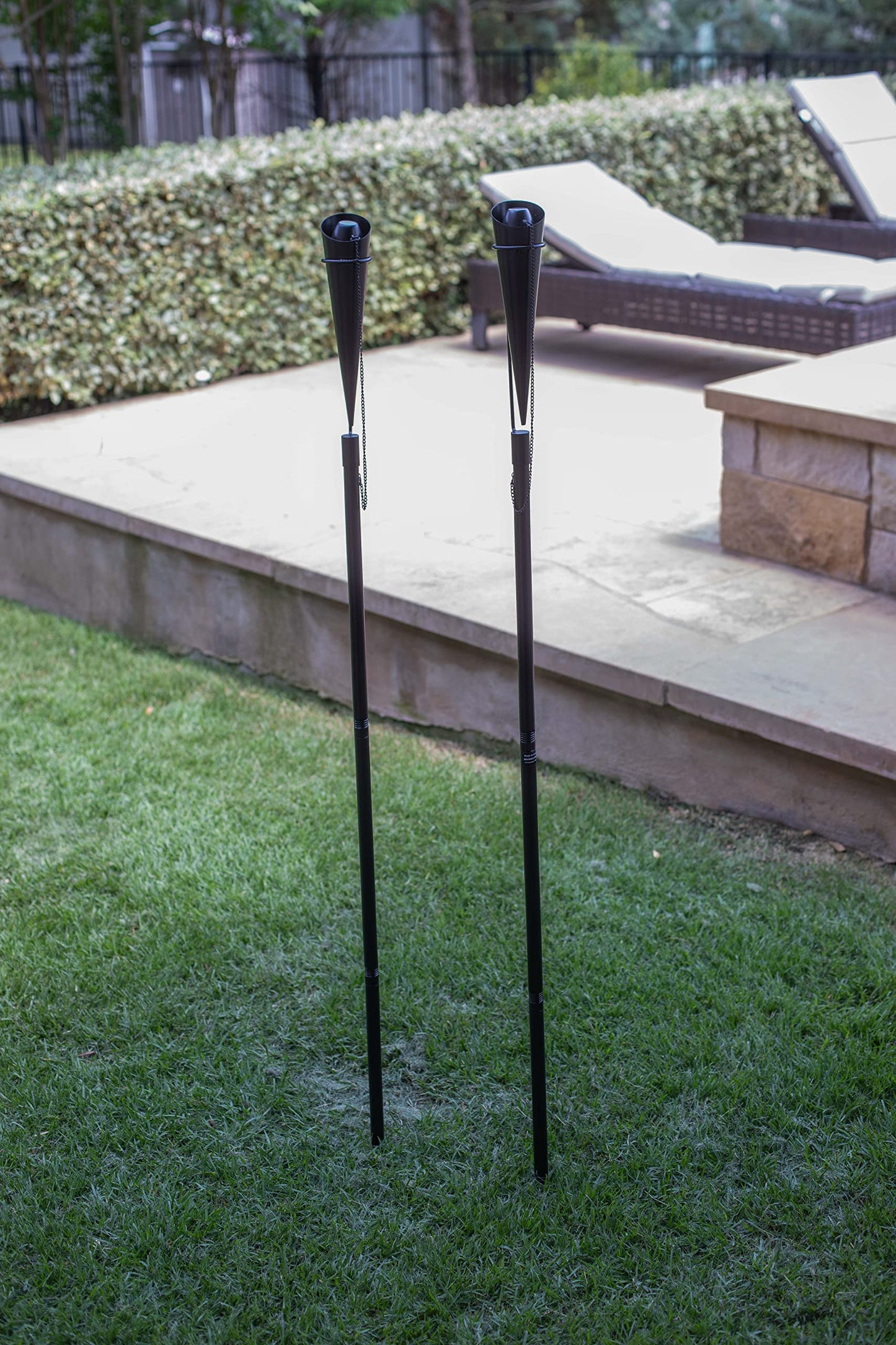 BIRDROCK HOME Outdoor Torches, 4 Pack – Weather-Resistant, Modern Design, Durable, Citronella Oil Compatible for Patio, Backyard, Pathway