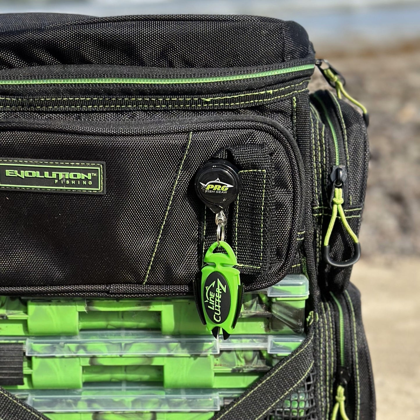 Line Cutterz Patented Dual Hybrid Ceramic Cutter + Stainless Steel Micro Scissors Fishing Line Snipper - Green