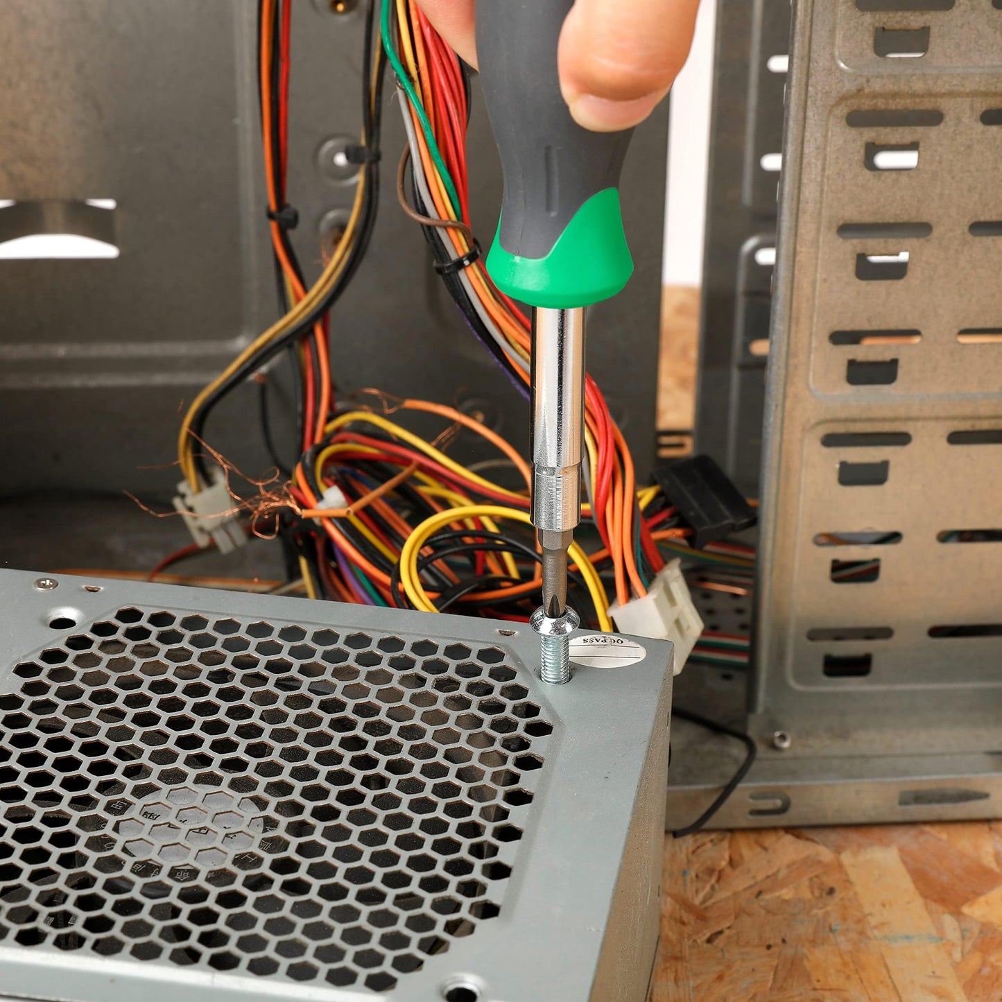 Amazon Basics 6-in-1 Multi-Bit Screwdriver/Nut Driver, Multicolor(Silver, Northern Glow Green, Grey)